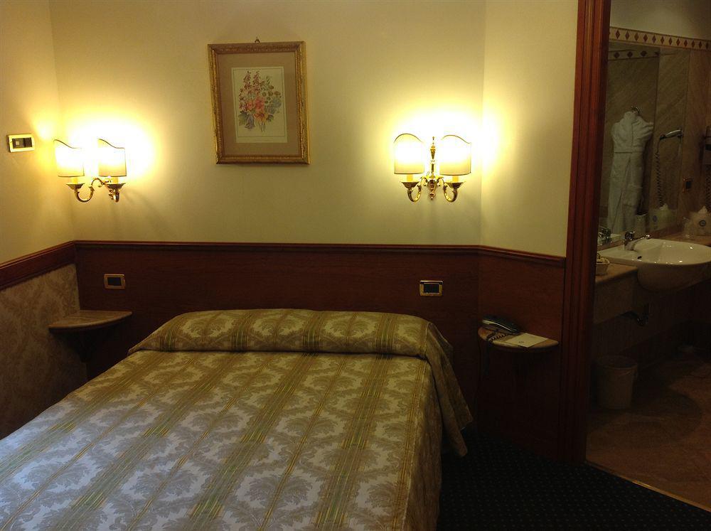 Hotel Barberini Rome Exterior photo